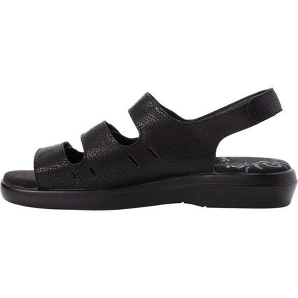 propet women's breeze walker sandals