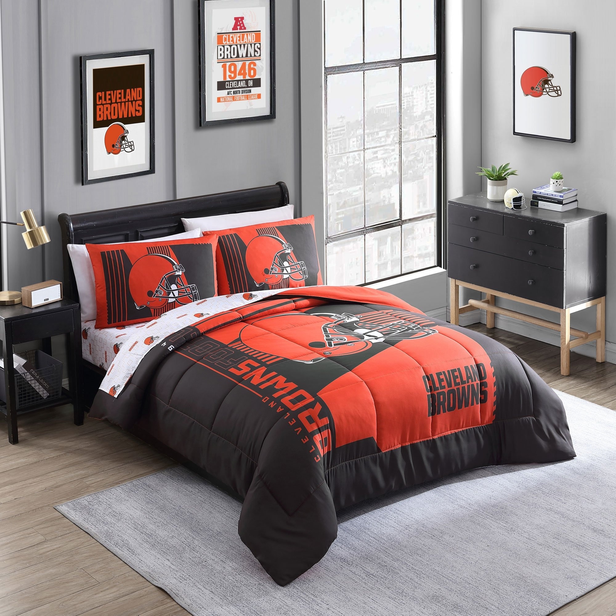 Cleveland Browns NFL Licensed Status Bed In A Bag Comforter