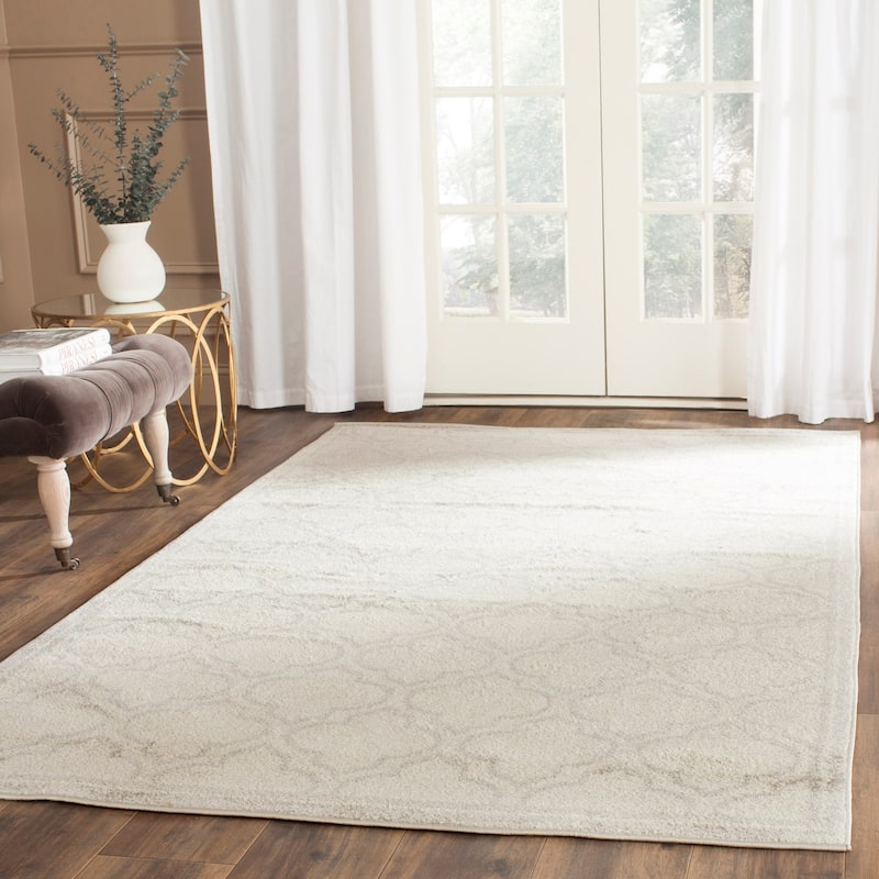 SAFAVIEH, Amherst Doraline Modern Rug - 5'3" x 8' - Ivory/Light Grey