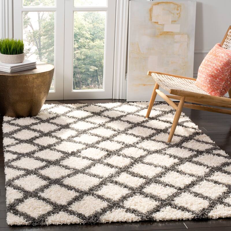 SAFAVIEH Dallas Shag Trellis 1.5-inch Thick Rug