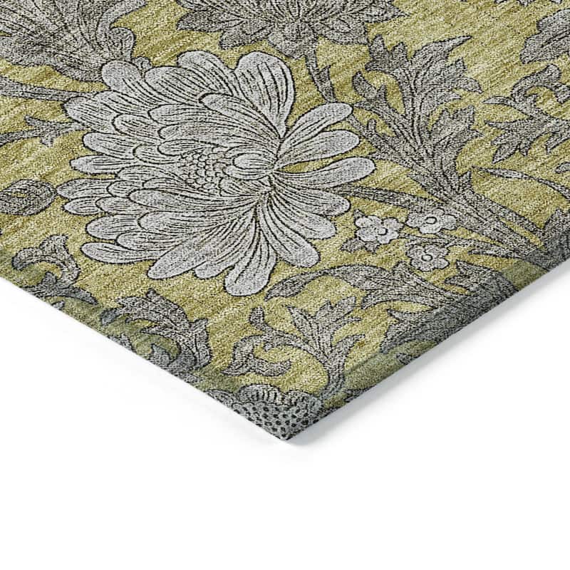 Machine Washable Indoor/ Outdoor Chantille Floral Rug