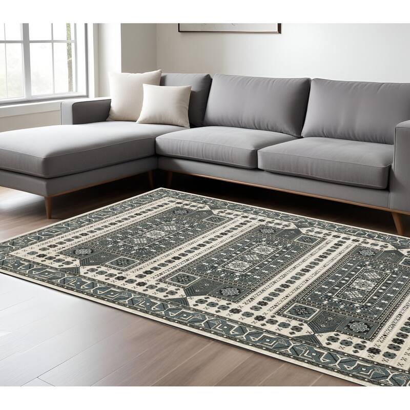 HomeRootsMedallion Traditional Rectangle Area Rug - 114.17' X '78.74' X '0.39