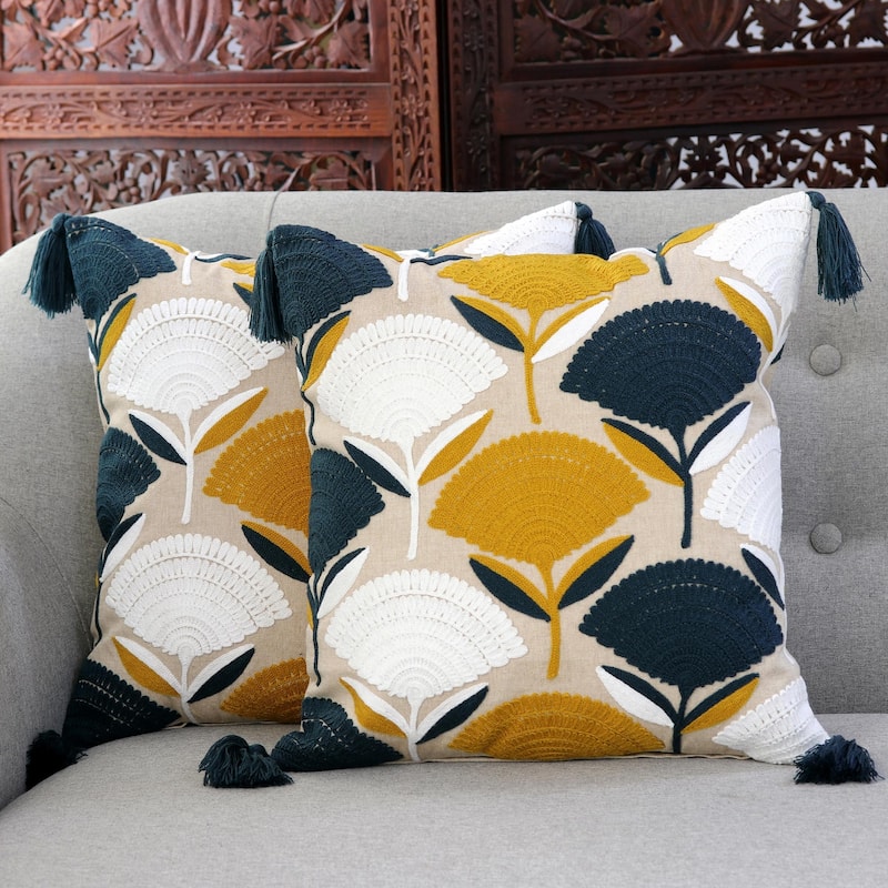 Novica Handmade Chic Bouquet Cotton Cushion Covers (Pair)