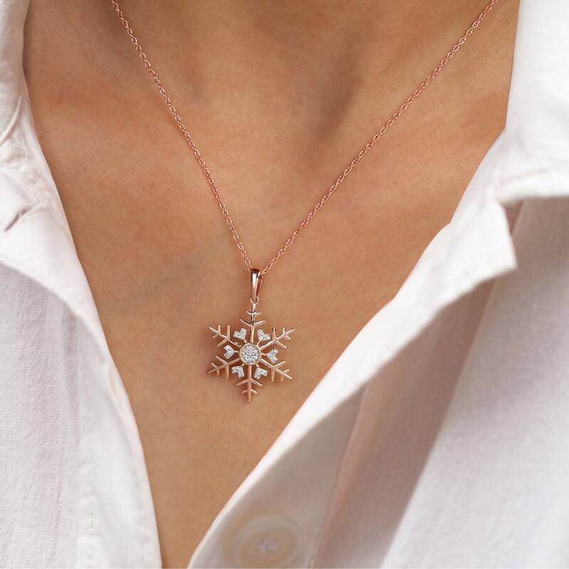 10K Gold 1/10ct TDW Diamond Snowflake Pendant Necklace for Women