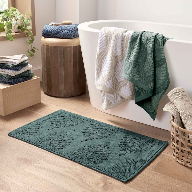 Martex Restore Fern Ogee Sage Bath Towel