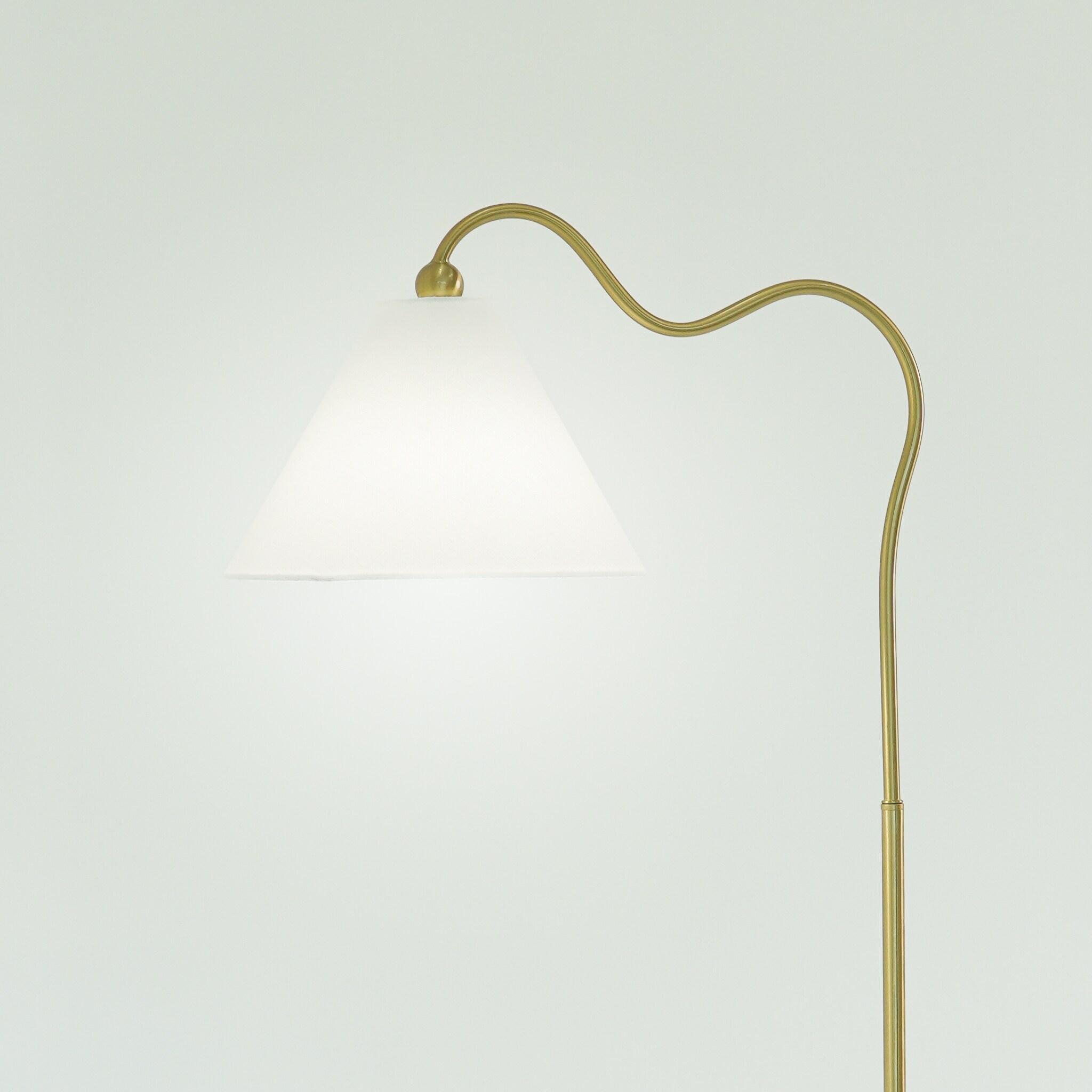 Majestic floor lamp online