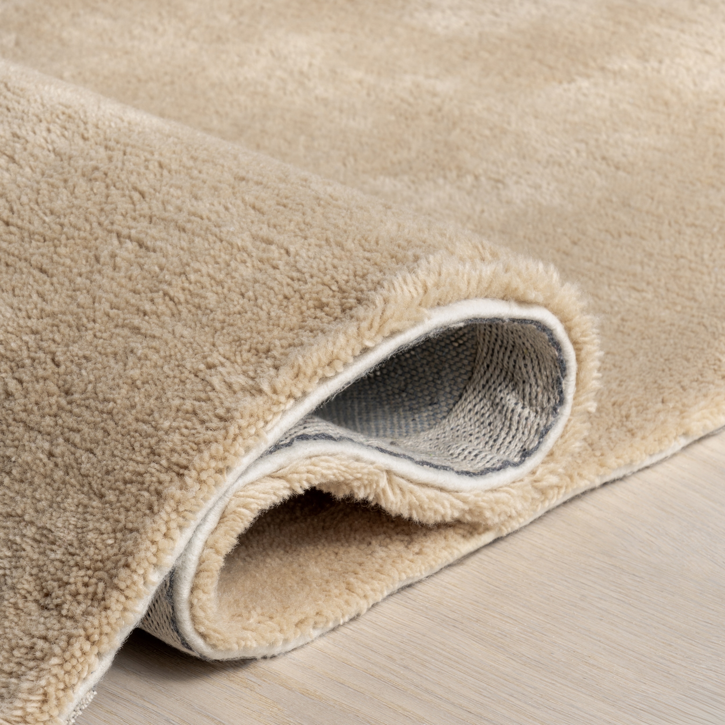 Gaia-New-Zealand-Wool-Shag-