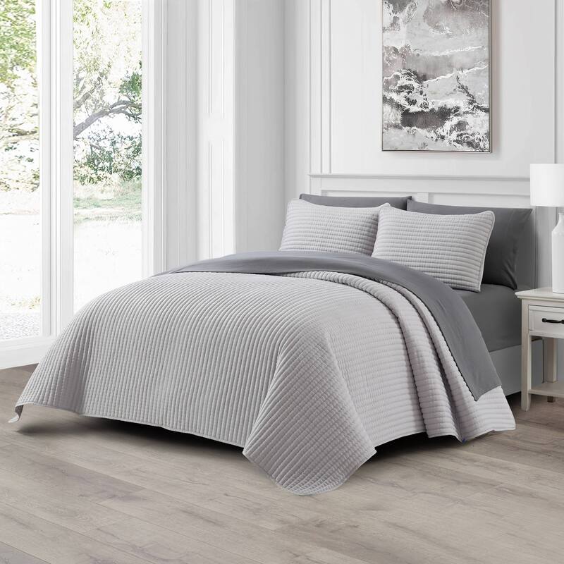 Nanshing Cassidy 7 Piece Solid Color Waffle Quilt Set