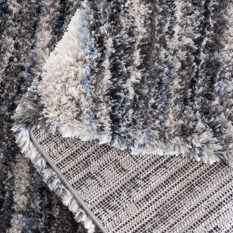 SAFAVIEH Cloud Shag Noemia Shag Rug