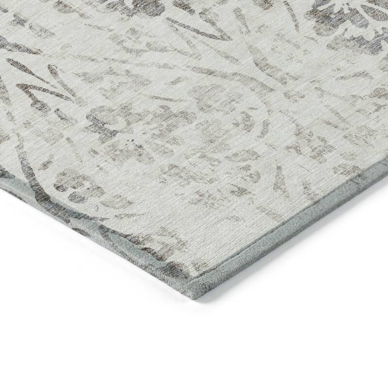 HomeRoots Floral Transitional Rectangle Outdoor Rug