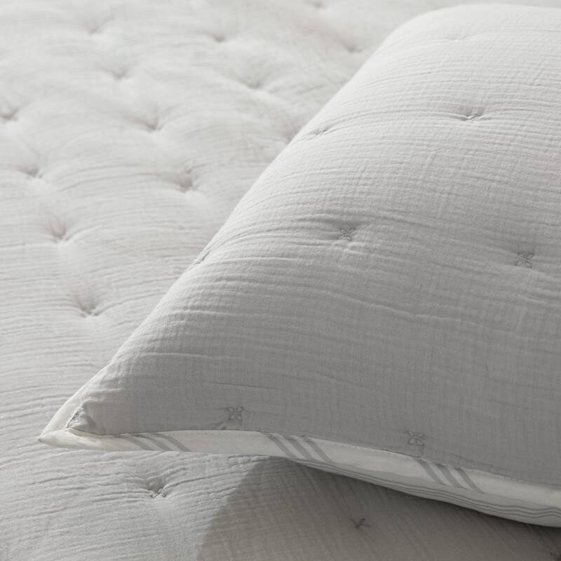 Cotton Reversible 3 Piece Quilt Set