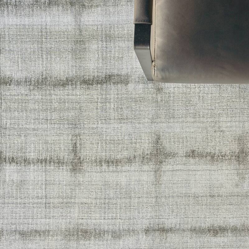EXQUISITE RUGS Chroma Hand-loomed Wool/Bamboo Silk Charcoal/Grey Area Rug.