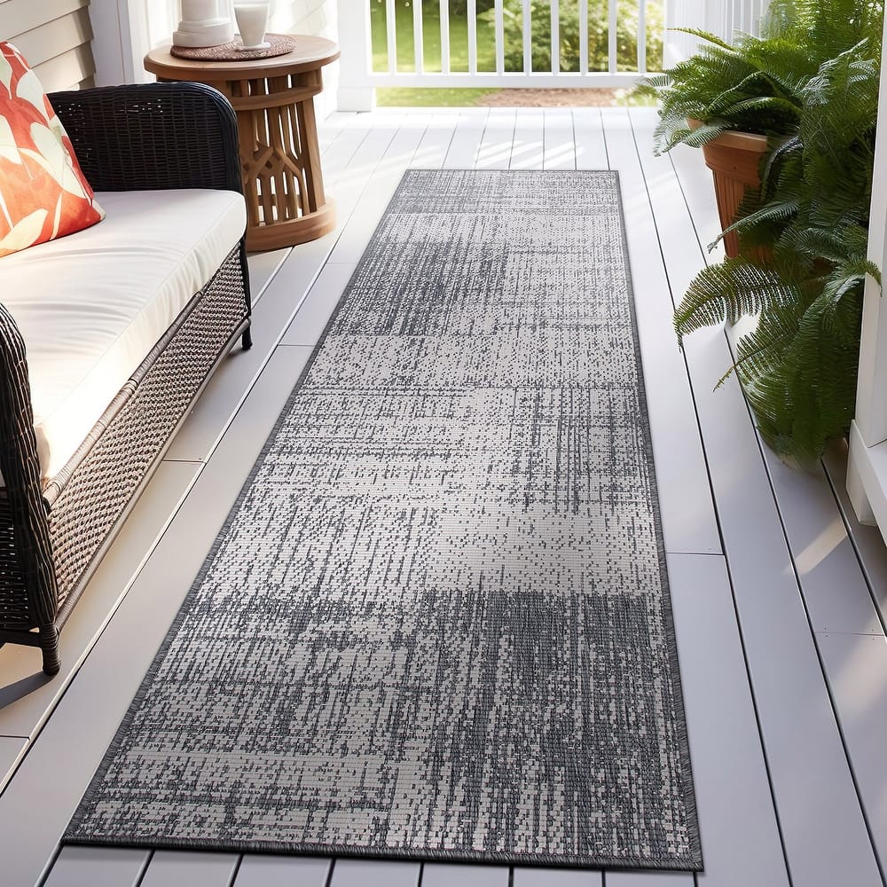 World Rug Gallery Distressed Boxes Indoor/Outdoor Area Rug