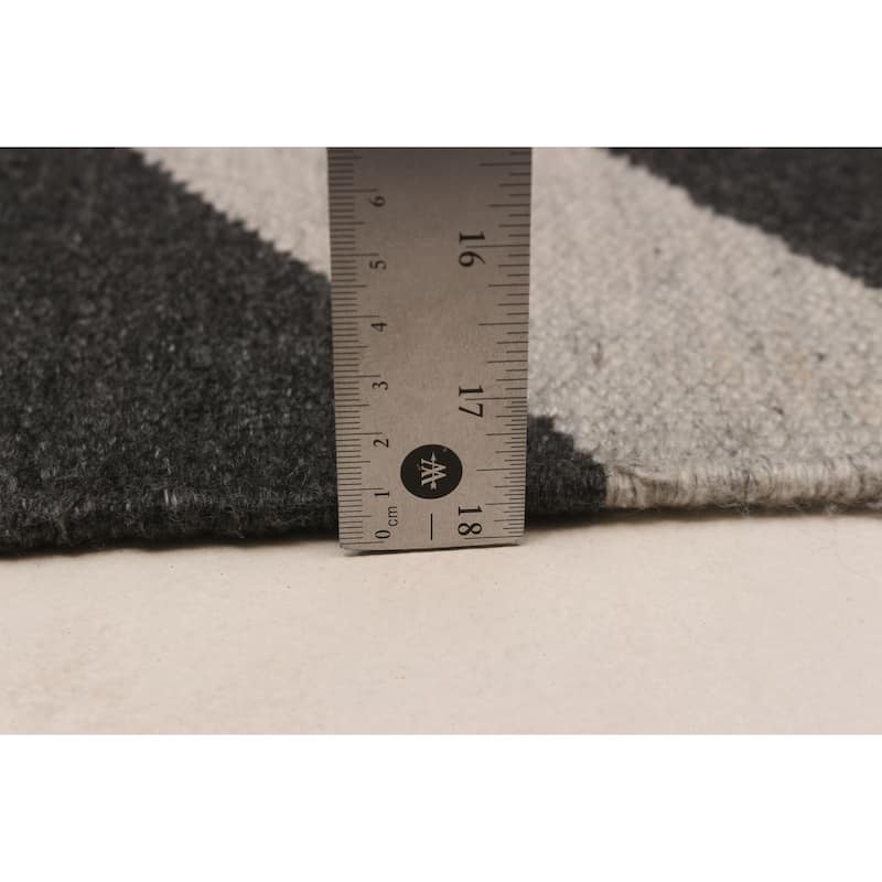 Ankara FW Silver Kilim 5'2" x 8'3" - 5'2 x 8'3