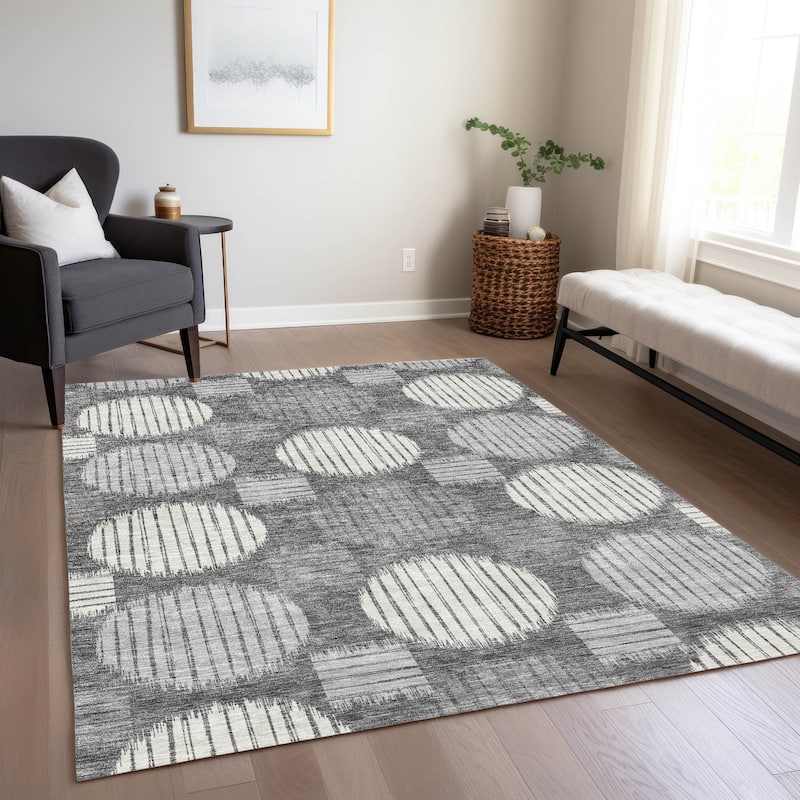 Machine Washable Indoor/ Outdoor Chantille Contemporary Dotty Rug