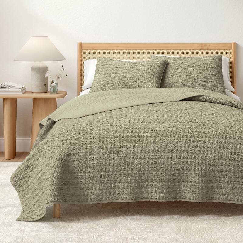 Linery & Co. Cotton Honeycomb Waffle Garment Washed Quilt Set - Eucalyptus Green - King