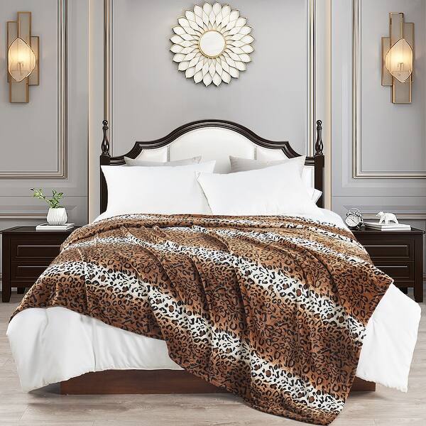 Lightweight Printed Safari Animal Flannel Fleece Blanket