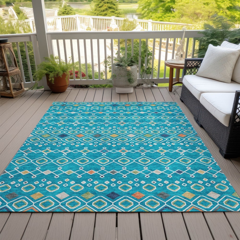 Machine Washable Indoor/ Outdoor Global Contempory Chantille Rug