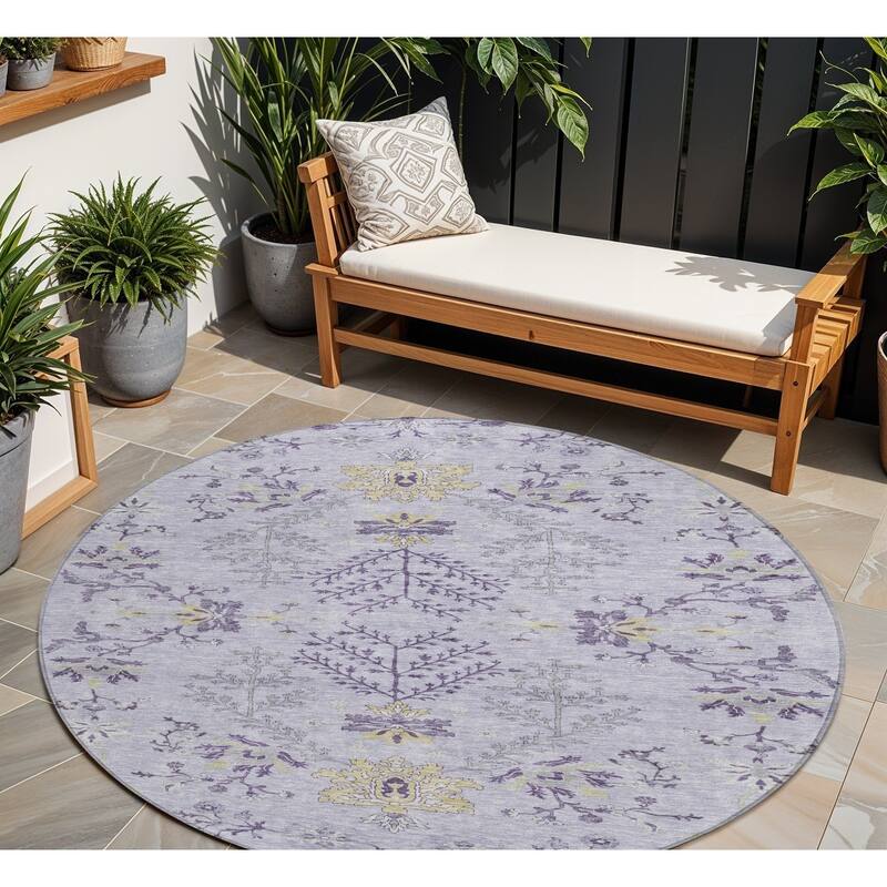 HomeRoots Floral Transitional Rectangle Outdoor Rug - 8' Round
