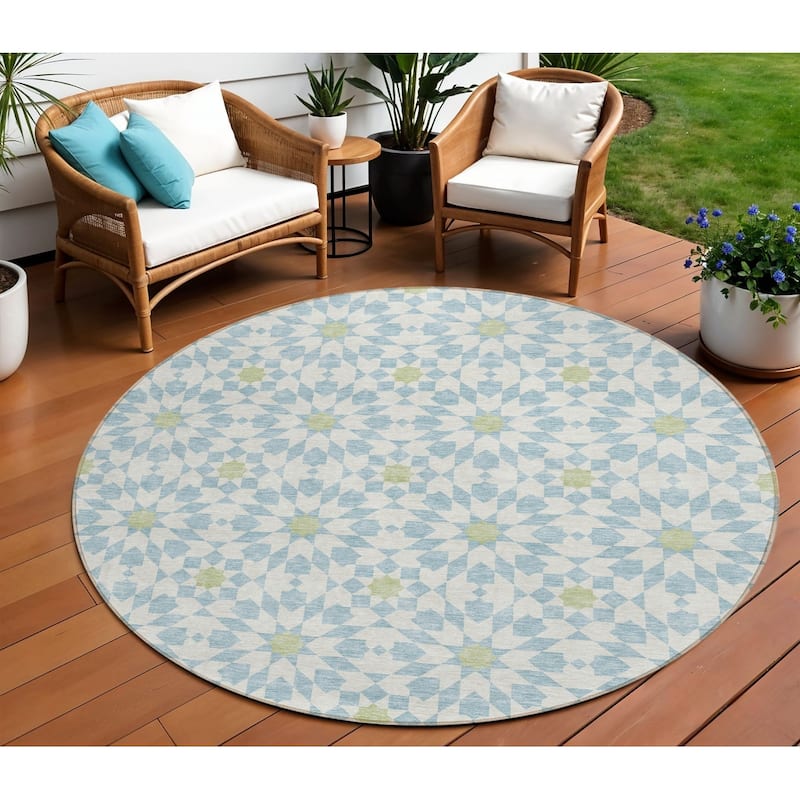 HomeRoots Floral Medallion Transitional Rectangle Outdoor Rug - 8' Round
