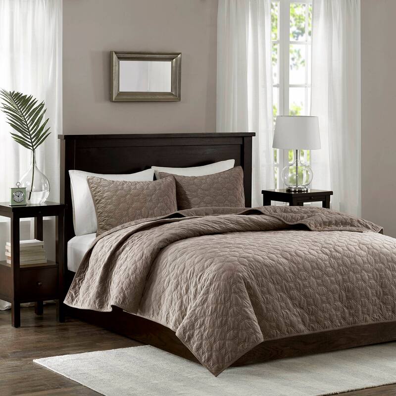 Madison Park Emery 3 Piece Velvet Quilt Set