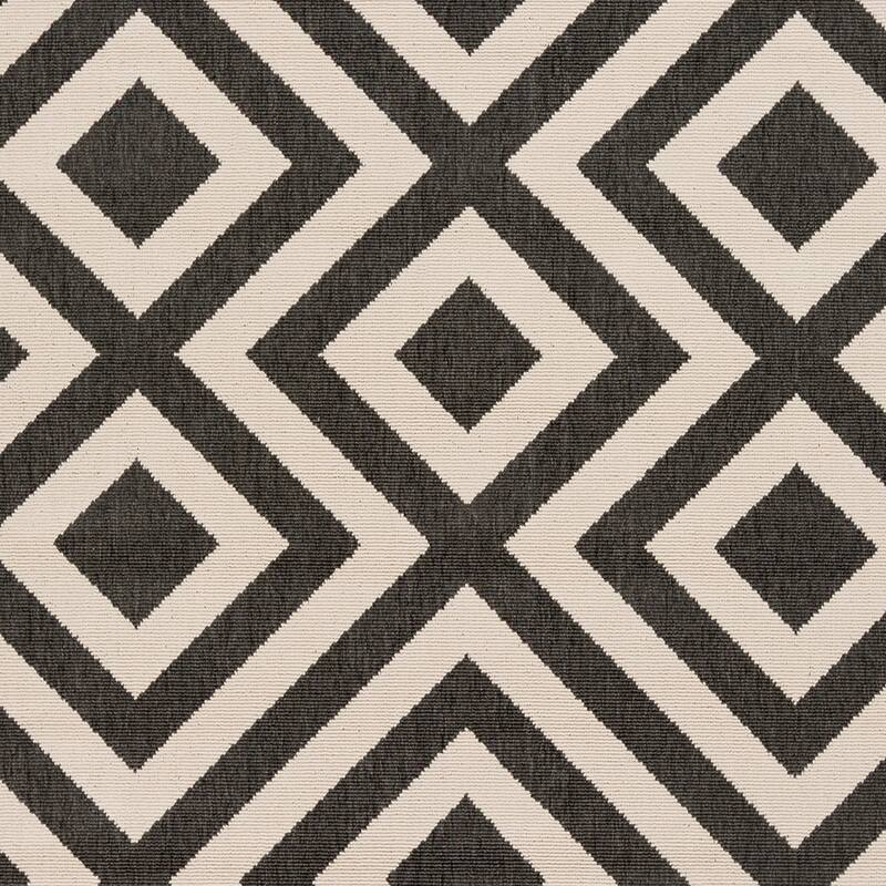 Livabliss Alvise Transitional Geometric Indoor/ Outdoor Area Rug