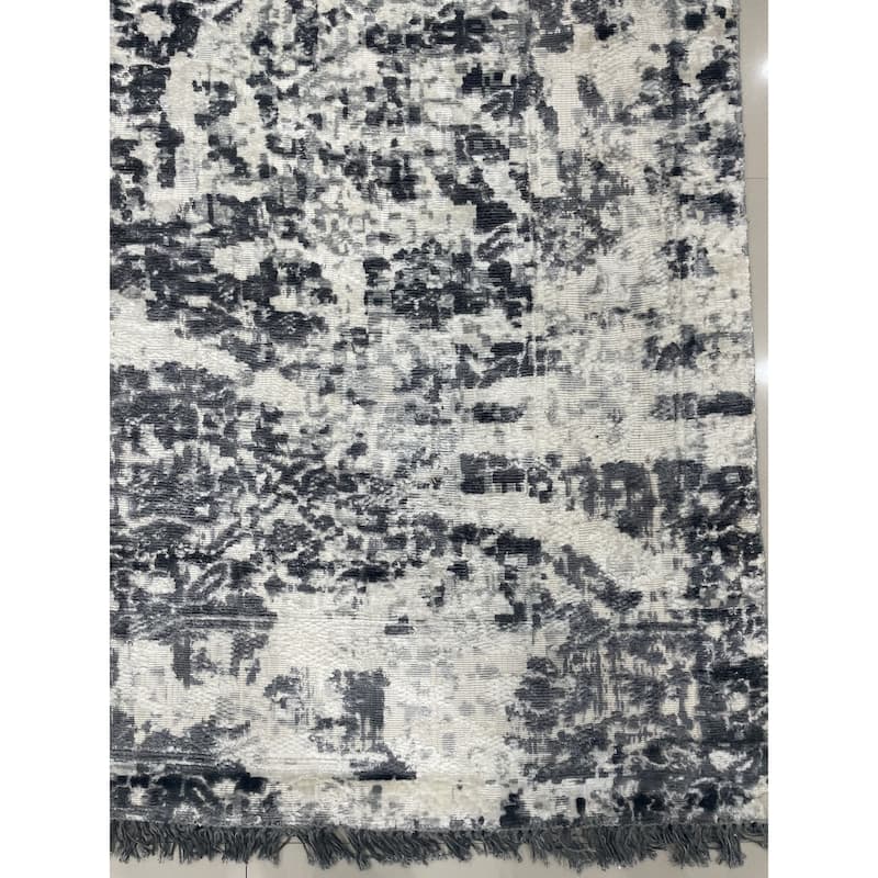 Ivory / Gray Transitional Modern Modern Area Rug - Elegant and Timeless Design - 7' x 9'