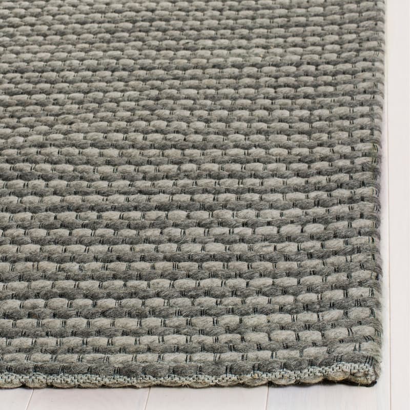 SAFAVIEH Handmade Natura Refiqe Wool Rug