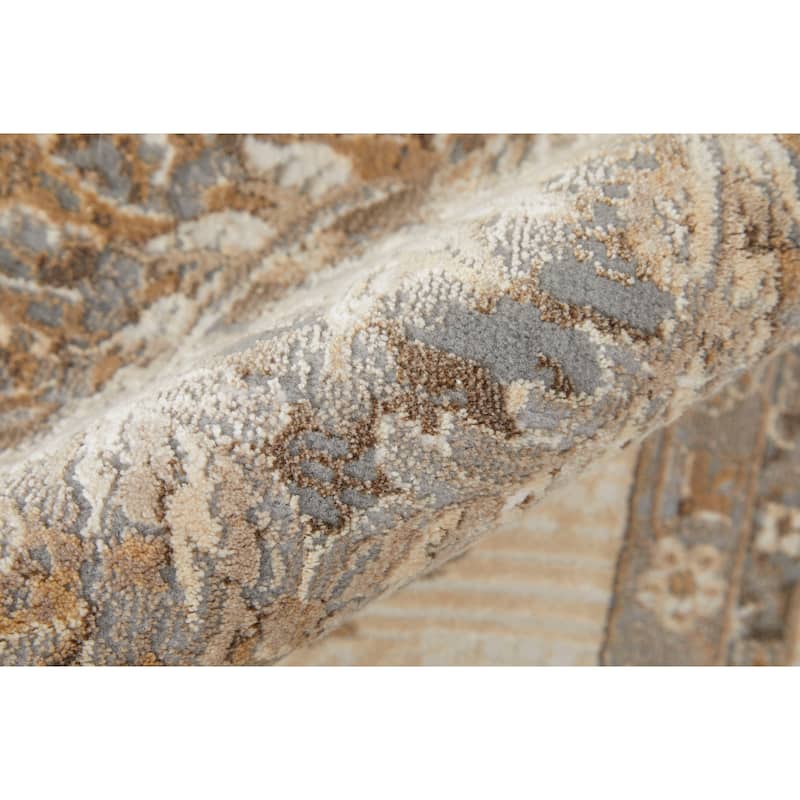 Grand Bazaar Neoma Machine Made Bordered Traditional Area Rug