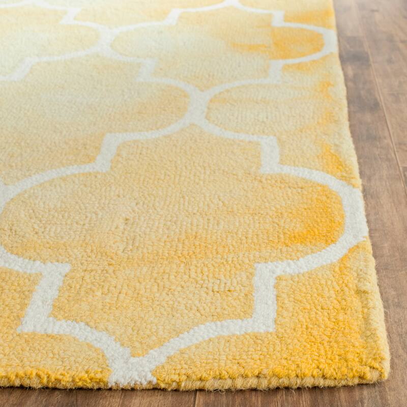 SAFAVIEH Dip Dye Anasthasie Hand-tufted Wool Geometric Area Rug
