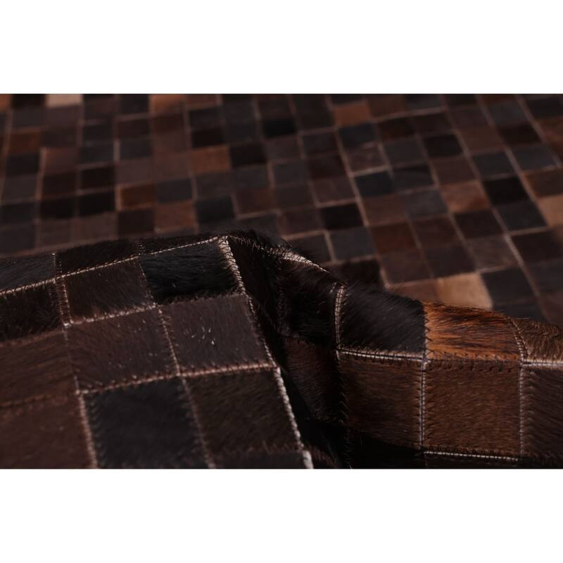 ECARPETGALLERY Handmade Cowhide Patchwork Dark Brown Leather Rug - 7' x 7'