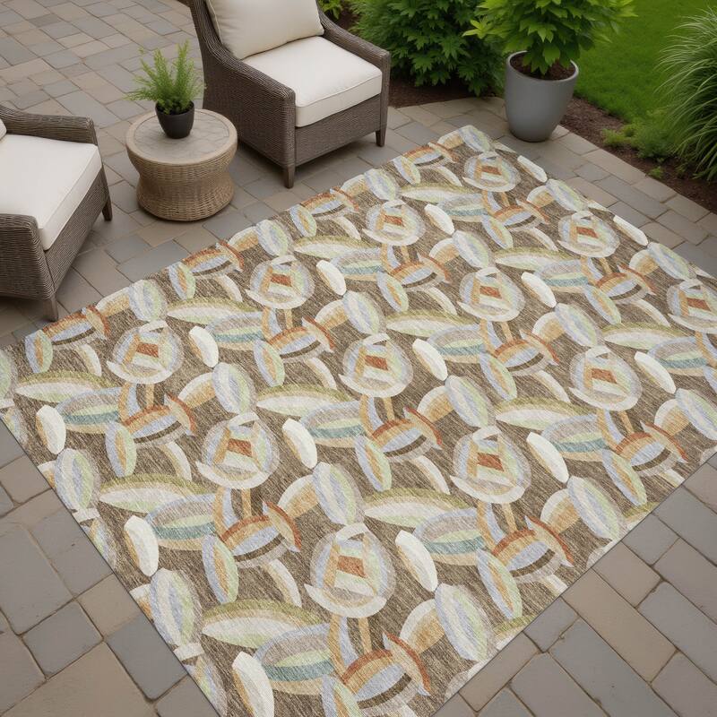 Machine Washable Indoor/ Outdoor Modern Heli Chantille Rug