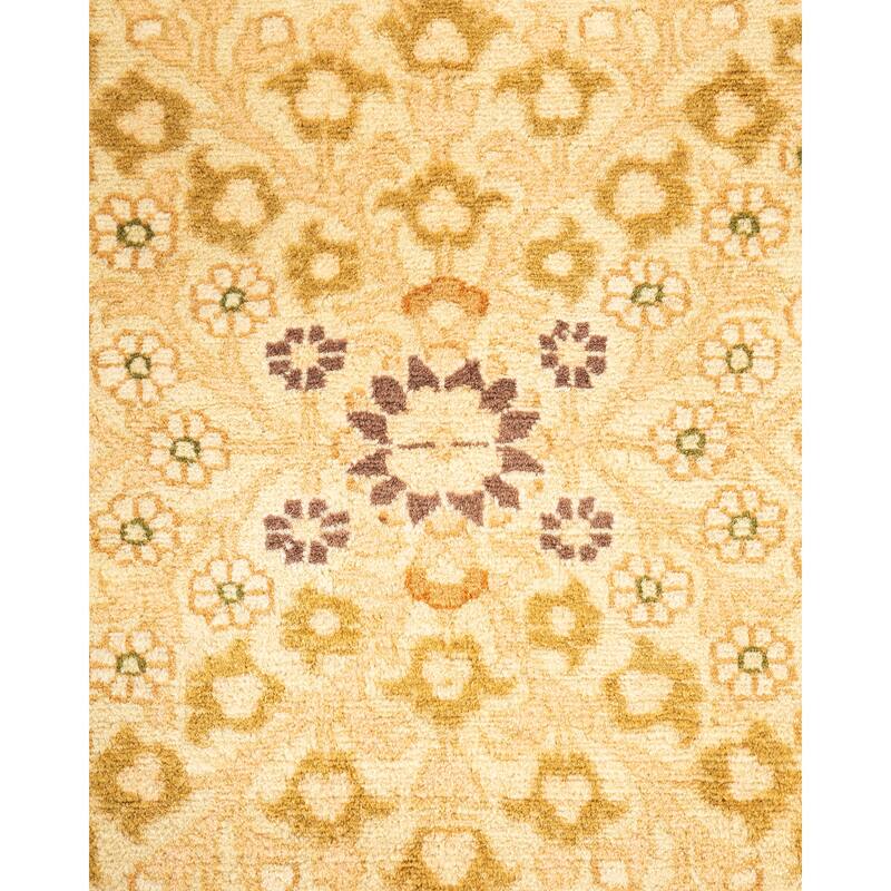 Overton Handknotted Wool Traditional Oriental Ivory Area Rug - 5' x 8'