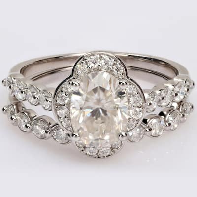 Miadora 1 7/8ct DEW Oval-cut Moissanite Floral Halo Bridal Ring Set in Sterling Silver
