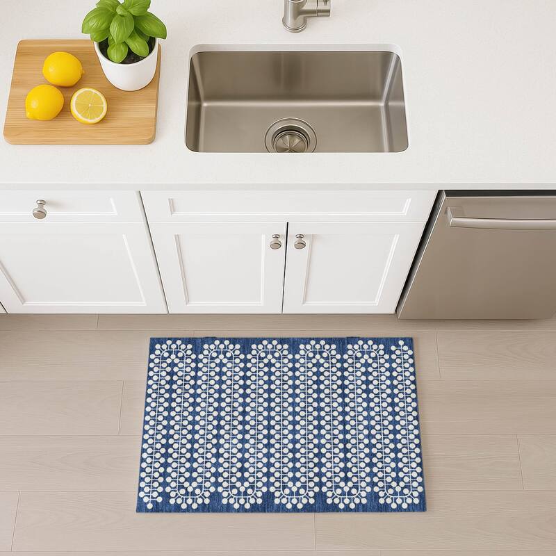 Machine Washable Indoor/ Outdoor Modern Ailey Chantille Rug
