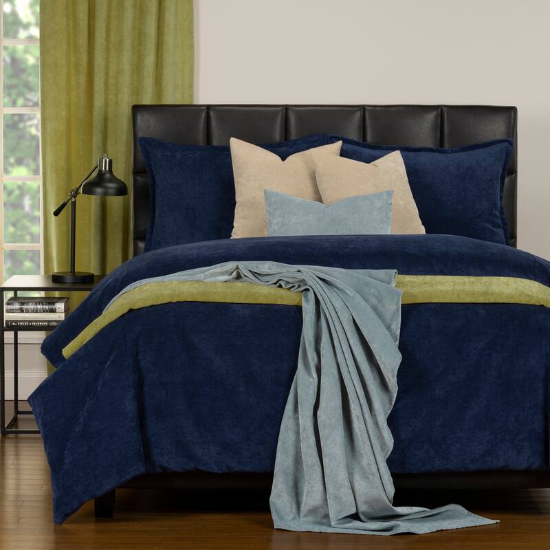 Mixology Padma 7 Piece Duvet Cover and Insert Set