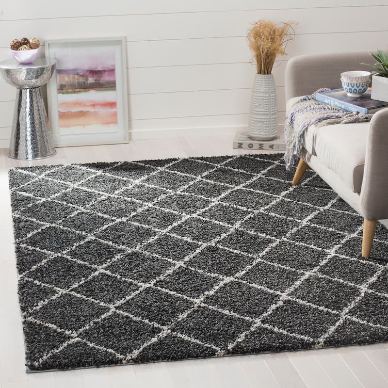SAFAVIEH Arizona Shag Effrosini 1.2-inch Thick Rug - 5'1" x 7'6" - Anthracite/Beige