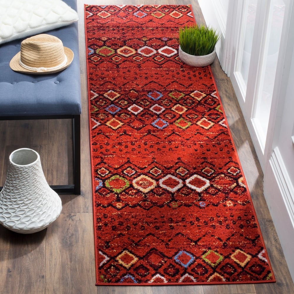 SAFAVIEH Amsterdam Iskra Moroccan Boho Rug