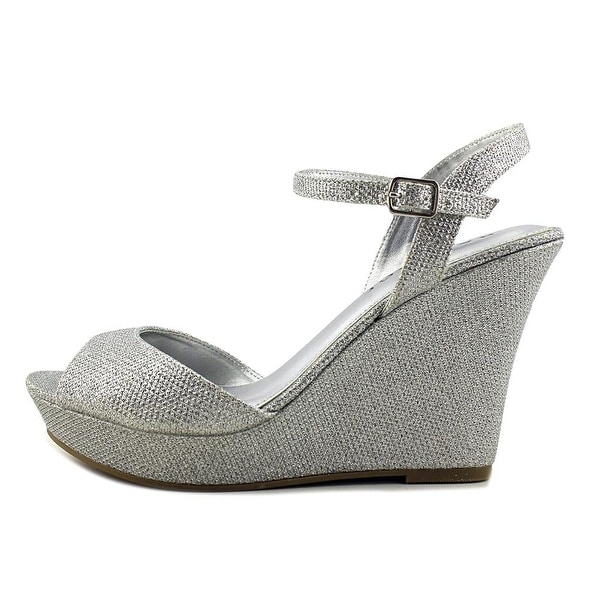rampage silver wedges