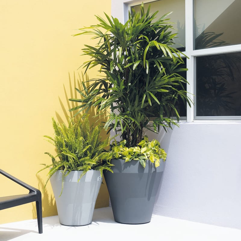 TruDrop Self Watering Rim Modern Round Planter with Water Level Indicator
