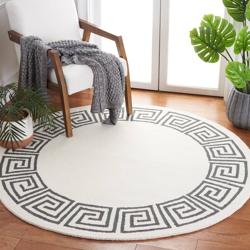 SAFAVIEH Handmade Metro Saeko Greek Key Border Wool Rug - 6' Round - Ivory/Grey