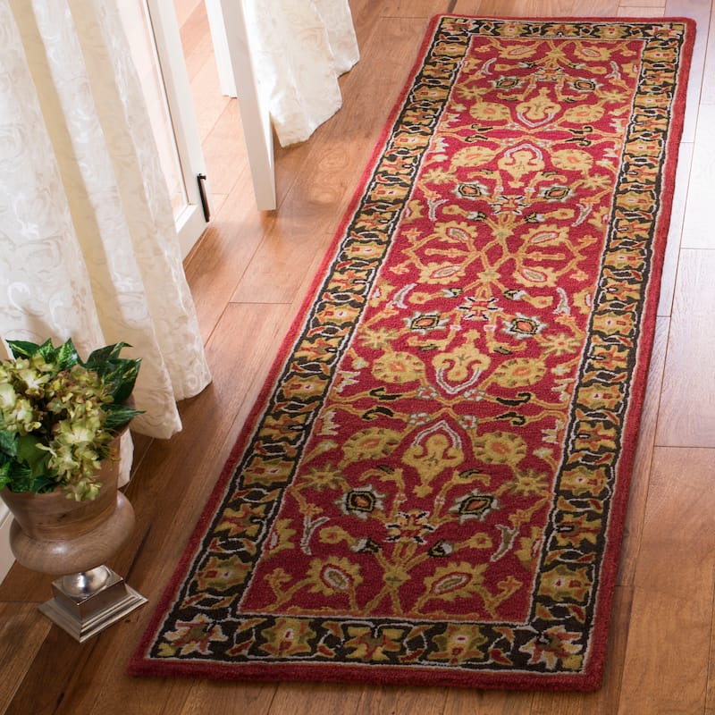 SAFAVIEH Handmade Heritage Barcelona Traditional Oriental Wool Rug - 2'3" x 8' Runner - Red/Gold