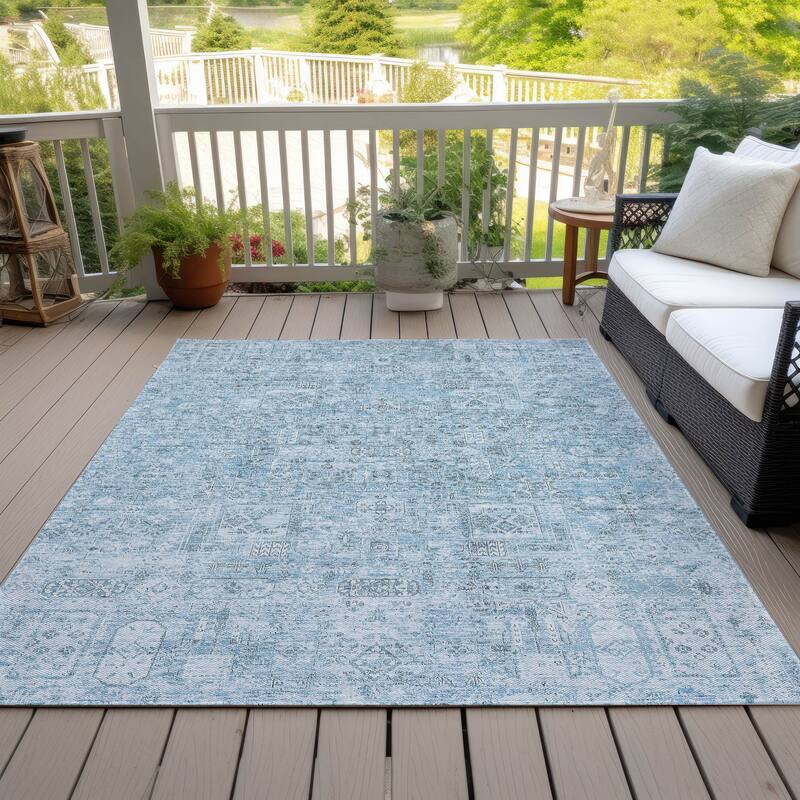 Machine Washable Indoor/ Outdoor Chantille Traditional Vintage Rug