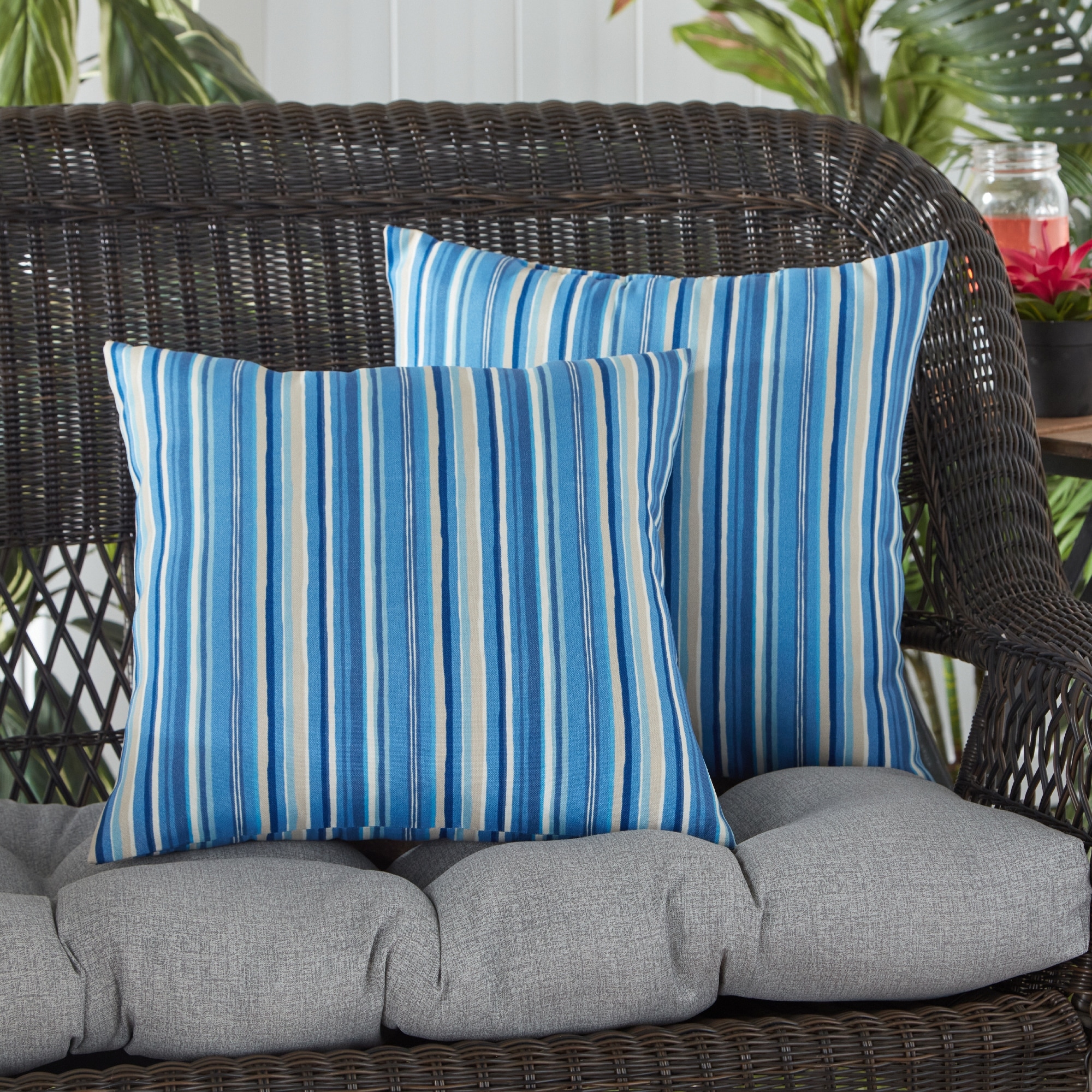 17 inch new arrivals outdoor cushions