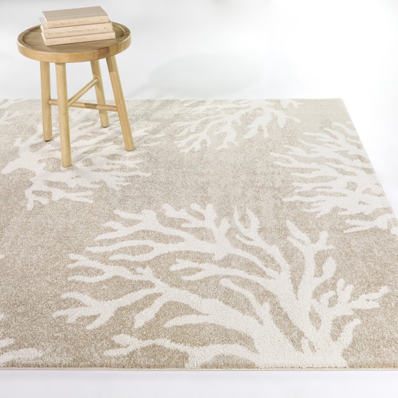 Caistor Coastal Coral Reef Pattern Tropical Area Rug - 5'3" x 7' - Tan