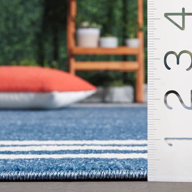 SAFAVIEH Cabana Pratima Indoor/Outdoor Waterproof Patio Backyard Rug