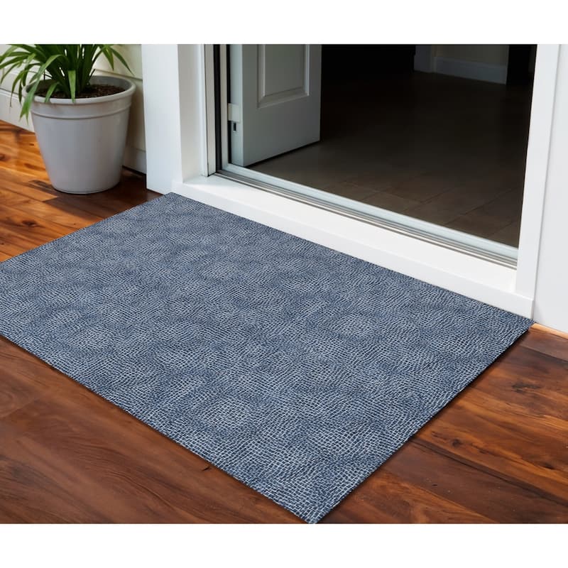 HomeRoots Geometric Transitional Rectangle Outdoor Rug - 3' x 5'
