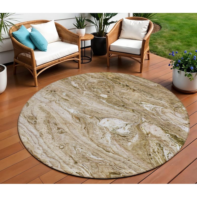 HomeRoots Abstract Transitional Rectangle Outdoor Rug - 8' Round