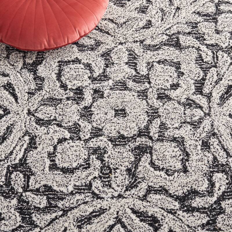 SAFAVIEH Handmade Metro Shafika Floral Wool Rug