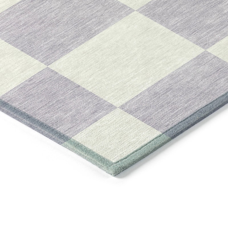 Machine Washable Indoor/ Outdoor Modern Checker Chantille Rug
